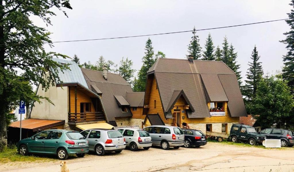 Apartments Dobro ยาโฮรินา ภายนอก รูปภาพ
